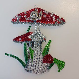 Magnet mushroom snail charm